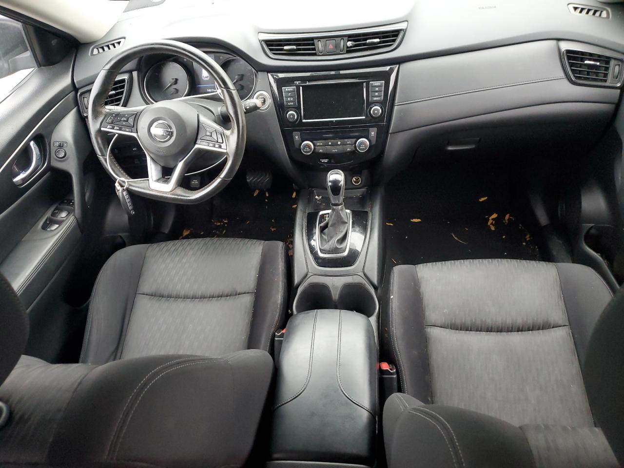 2018 Nissan Rogue - Image 8