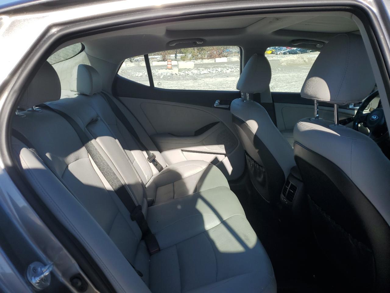 2015 Kia Optima - Image 10