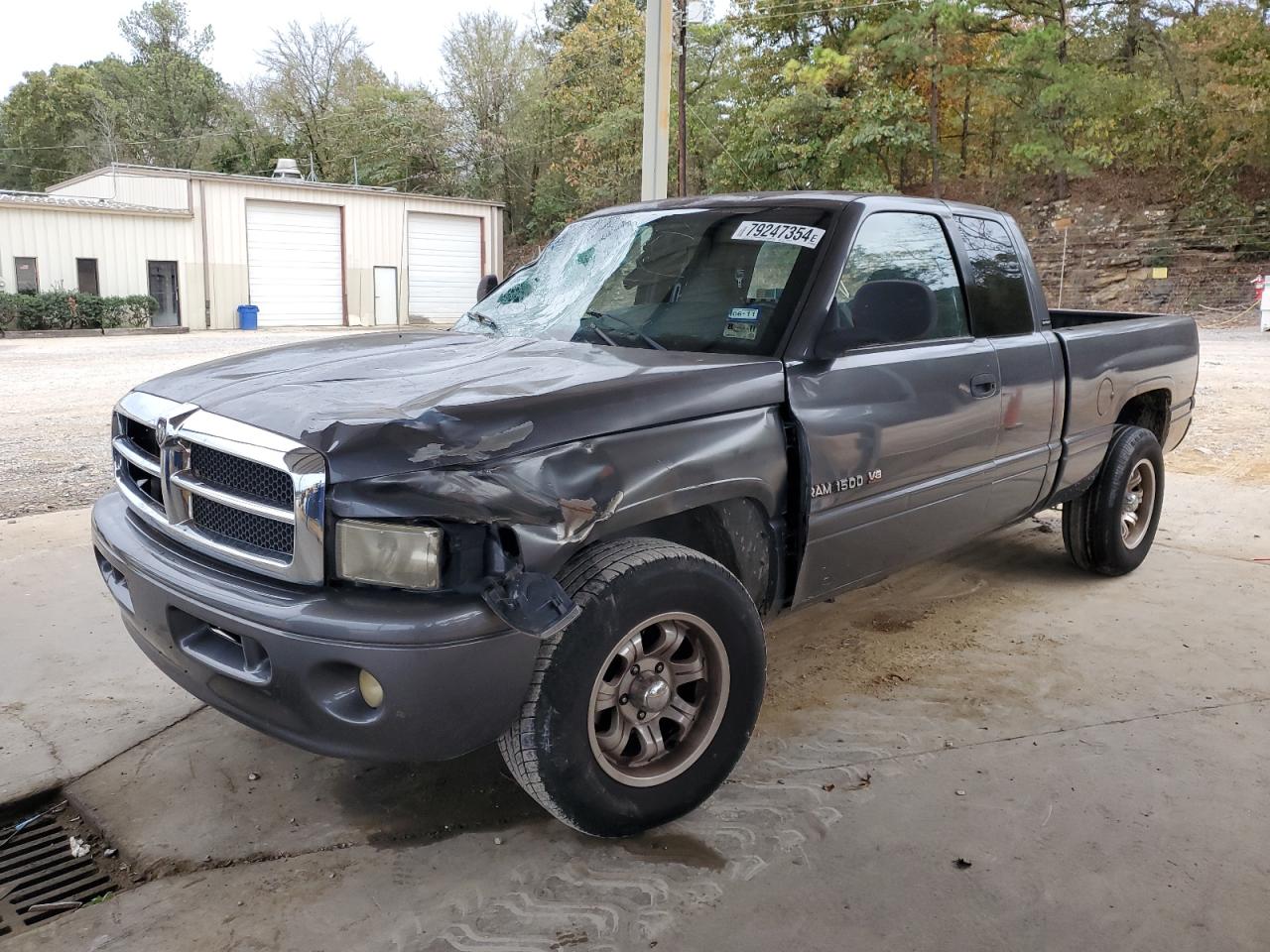 2001 Dodge RAM - Image 1