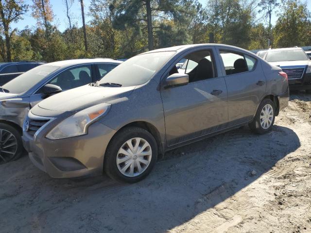 Седани NISSAN VERSA 2016 Сірий