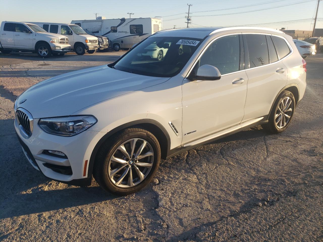 VIN 5UXTR9C54JLC73832 2018 BMW X3 no.1