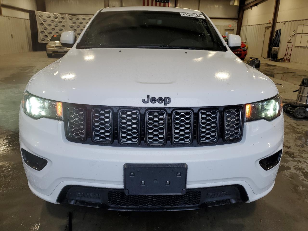 2020 Jeep Grand Cherokee - Image 5