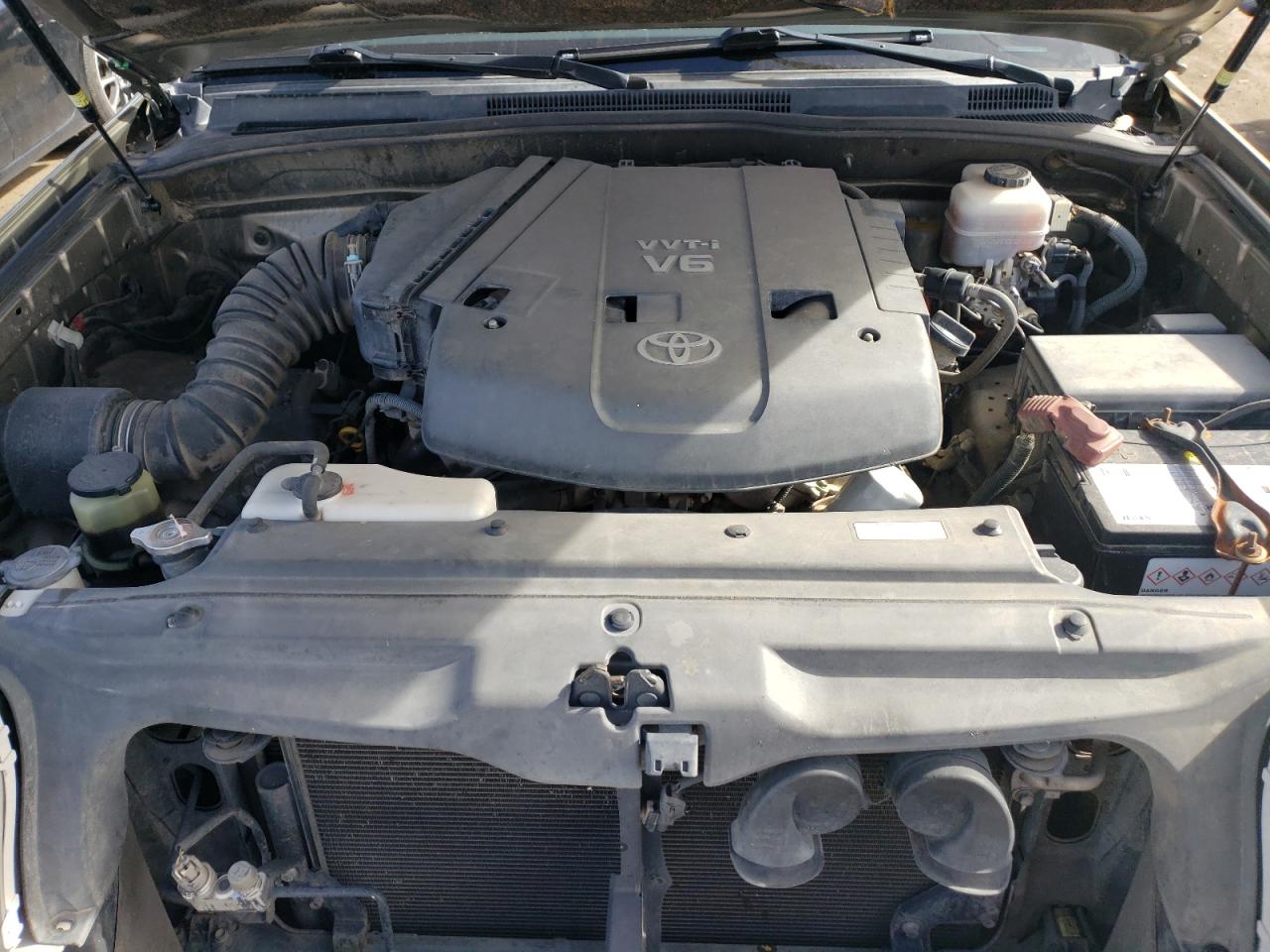 2006 Toyota 4Runner - Image 12