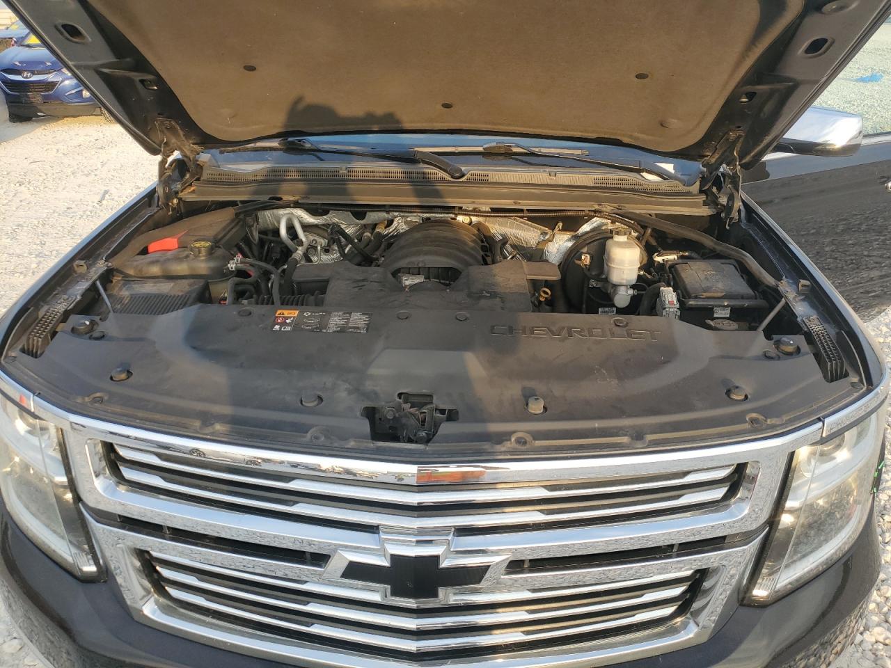 2016 Chevrolet Suburban - Image 12
