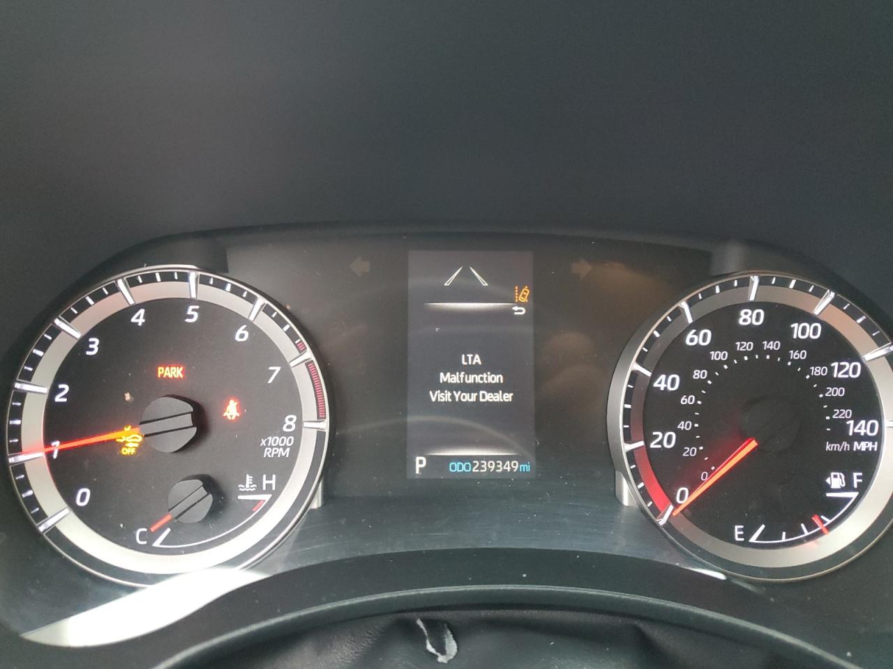 2021 Toyota Highlander - Image 9
