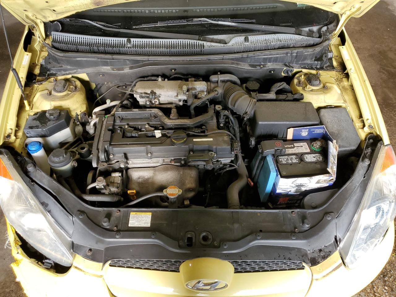 2010 Hyundai Accent - Image 12