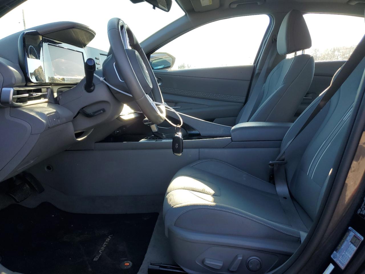 2021 Hyundai Elantra - Image 7