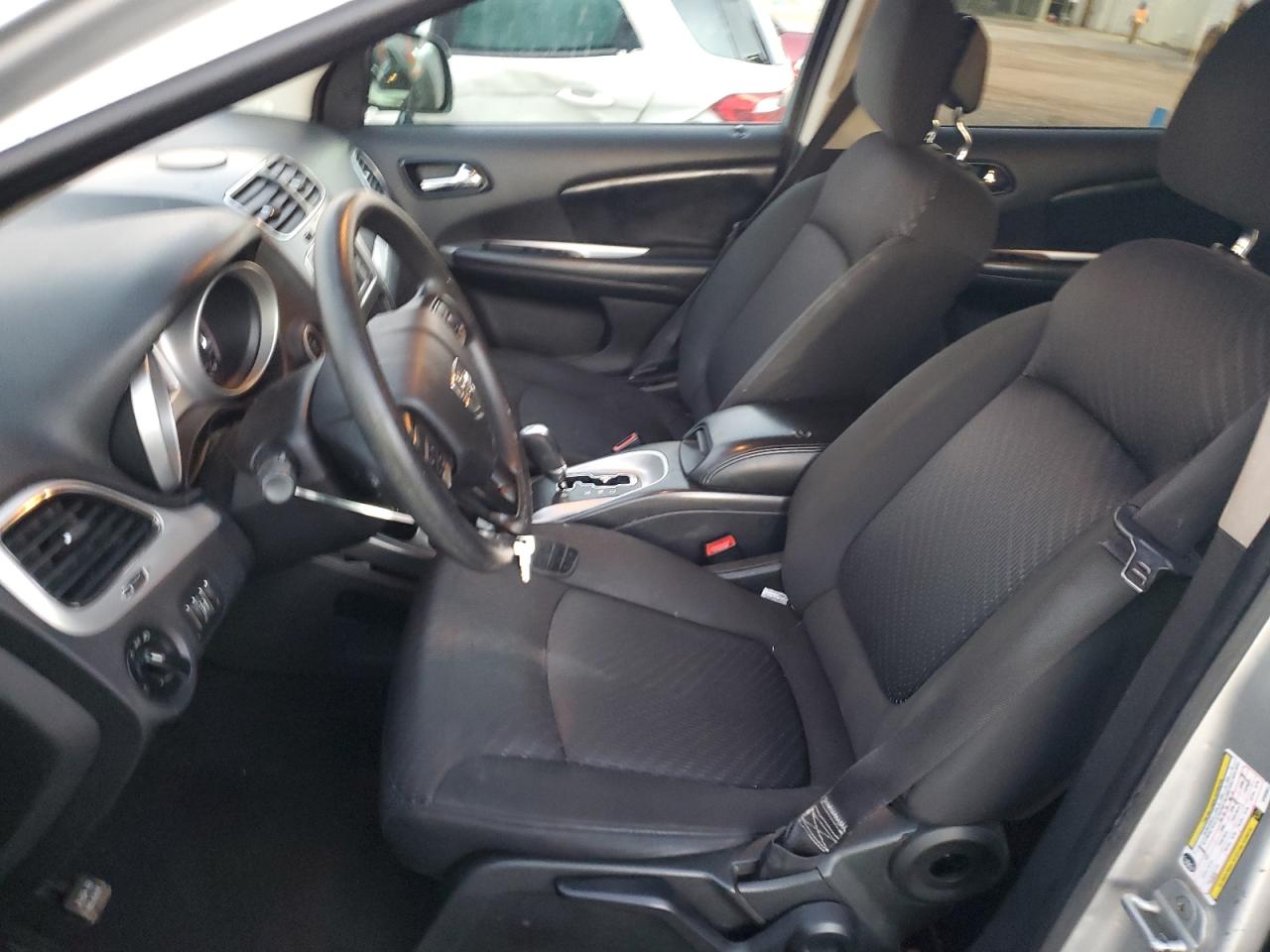 2011 Dodge Journey - Image 7