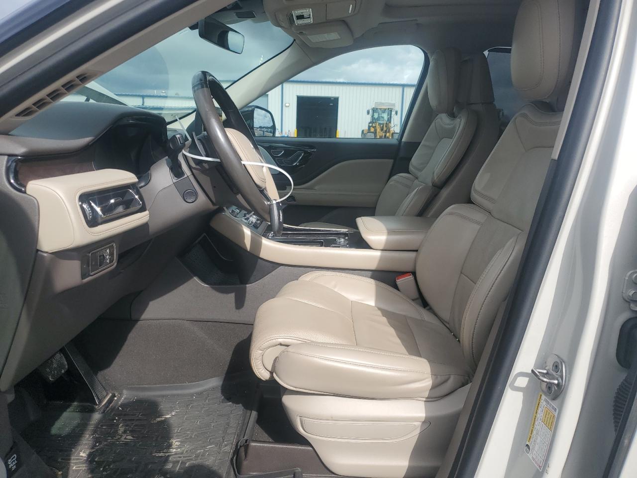 2020 Lincoln Aviator - Image 7