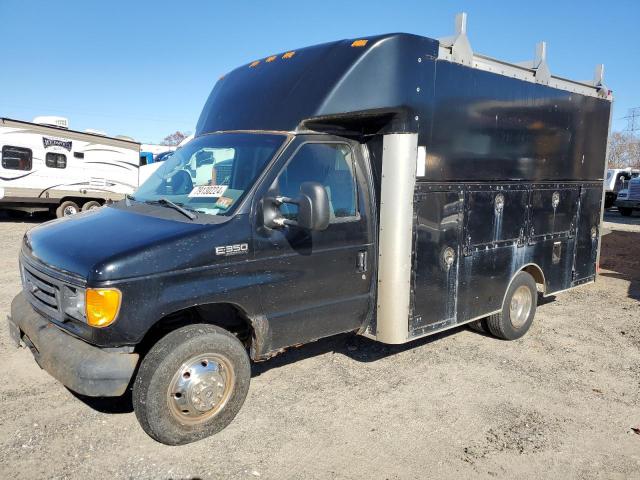 2004 Ford Econoline E350 Super Duty Cutaway Van