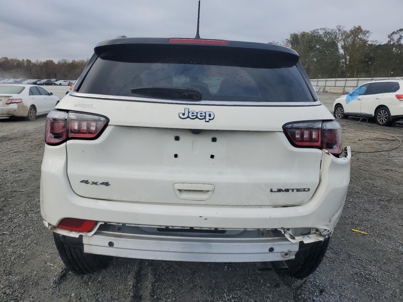 2018 Jeep Compass - Image 6