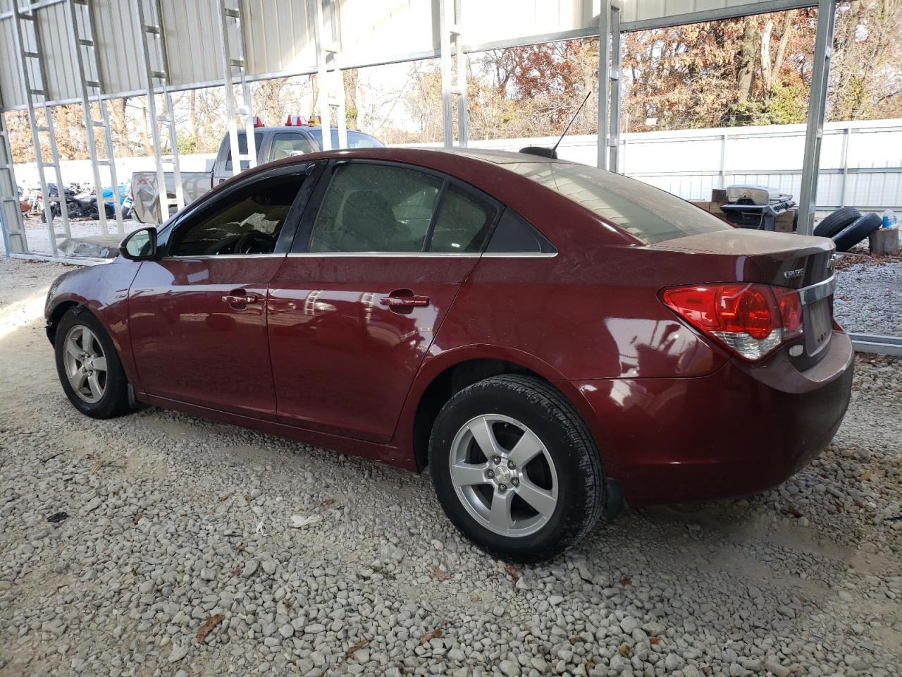 2016 Chevrolet Cruze - Image 2