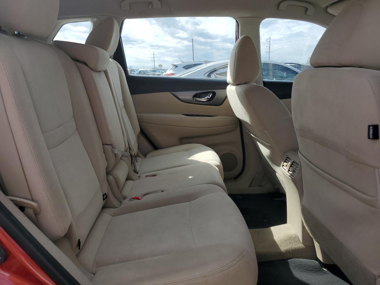 2015 Nissan Rogue - Image 11