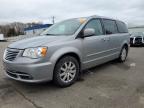 2014 Chrysler Town & Country Touring na sprzedaż w Ham Lake, MN - Side