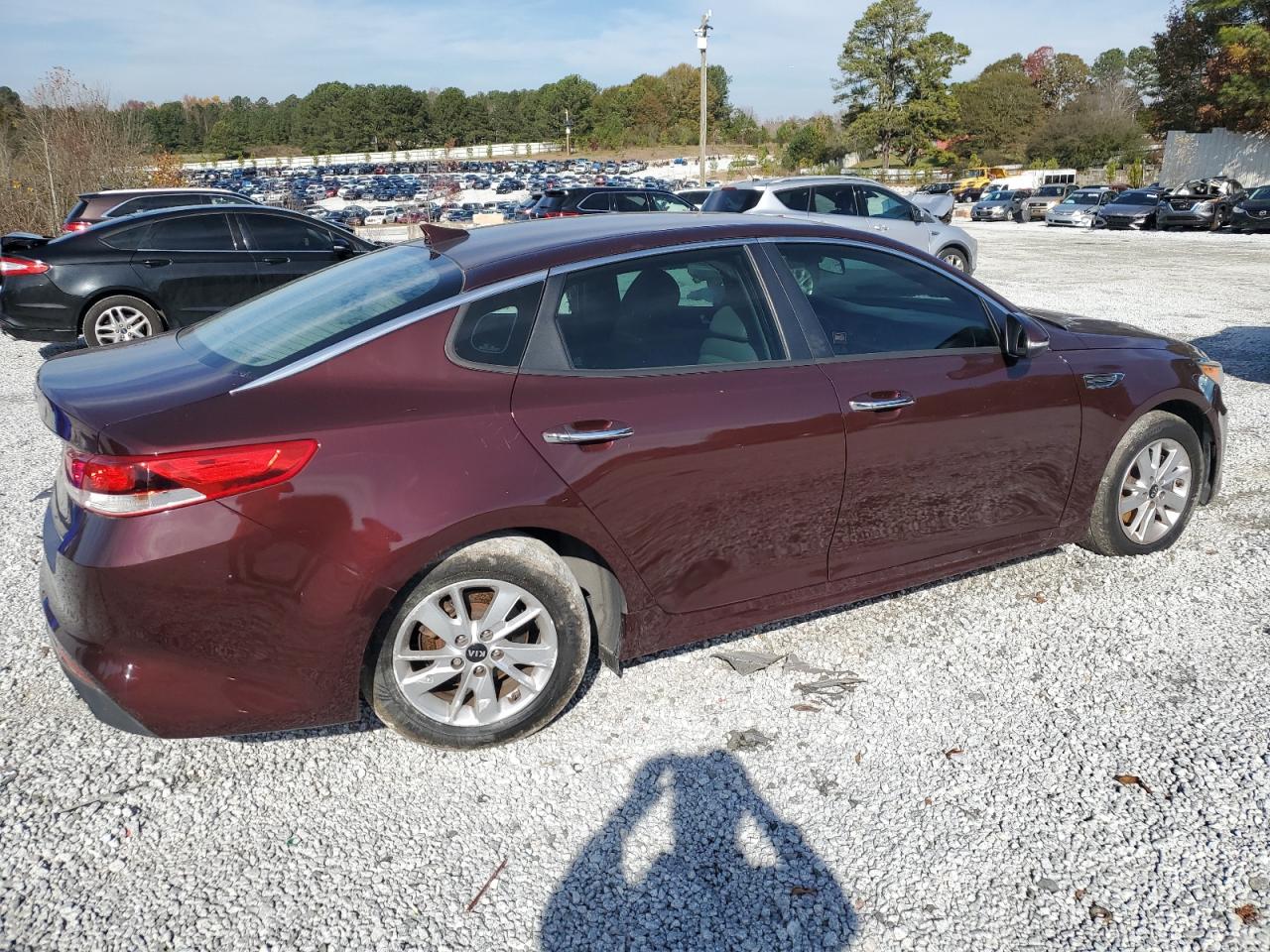 VIN 5XXGT4L37GG028664 2016 KIA OPTIMA no.3