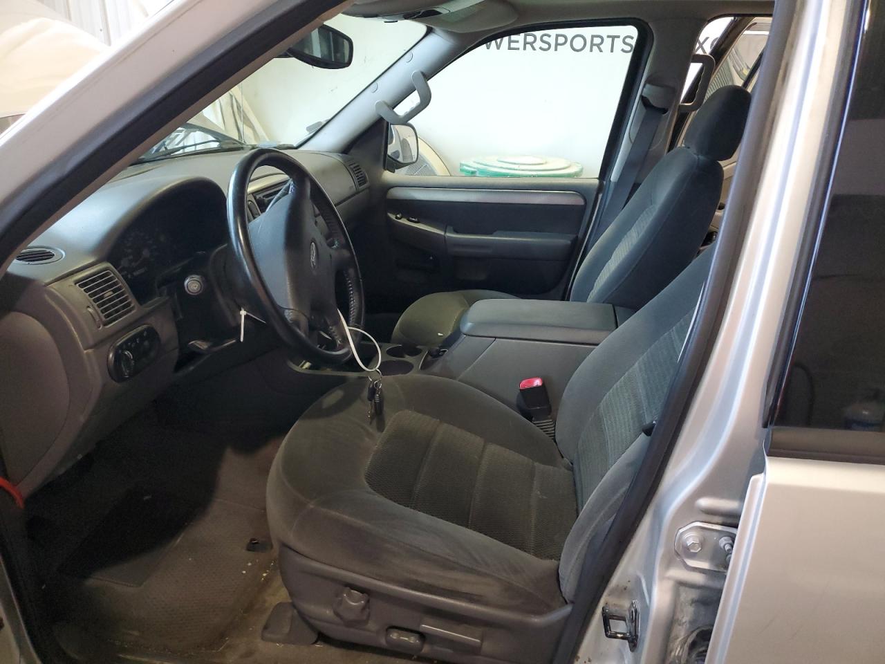 2003 Ford Explorer - Image 7