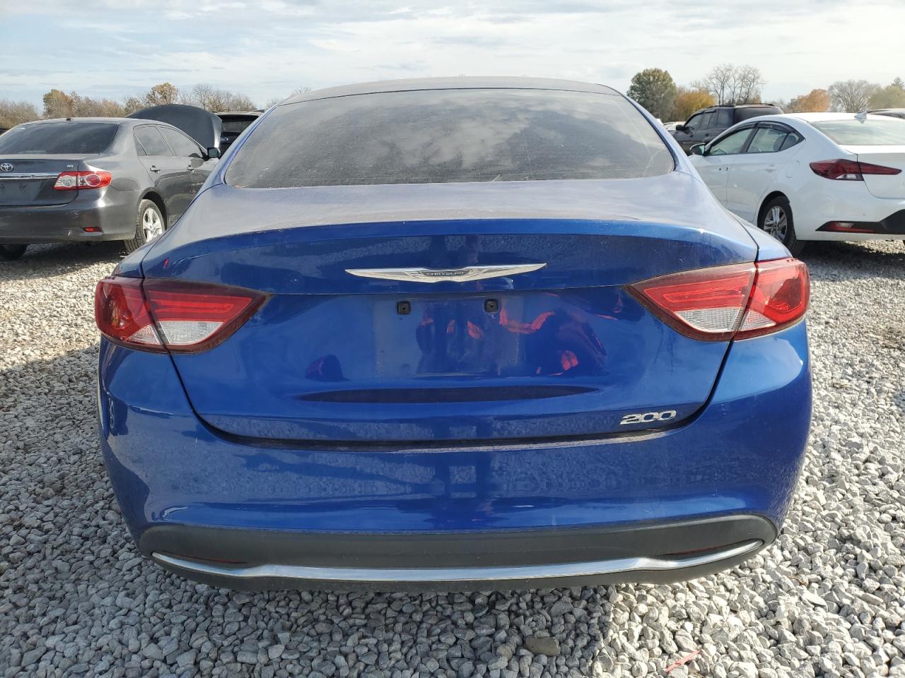 2015 Chrysler 200 - Image 6