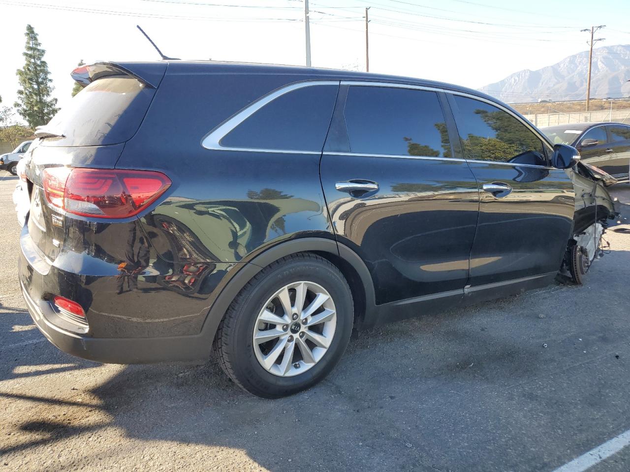2019 Kia Sorento - Image 3