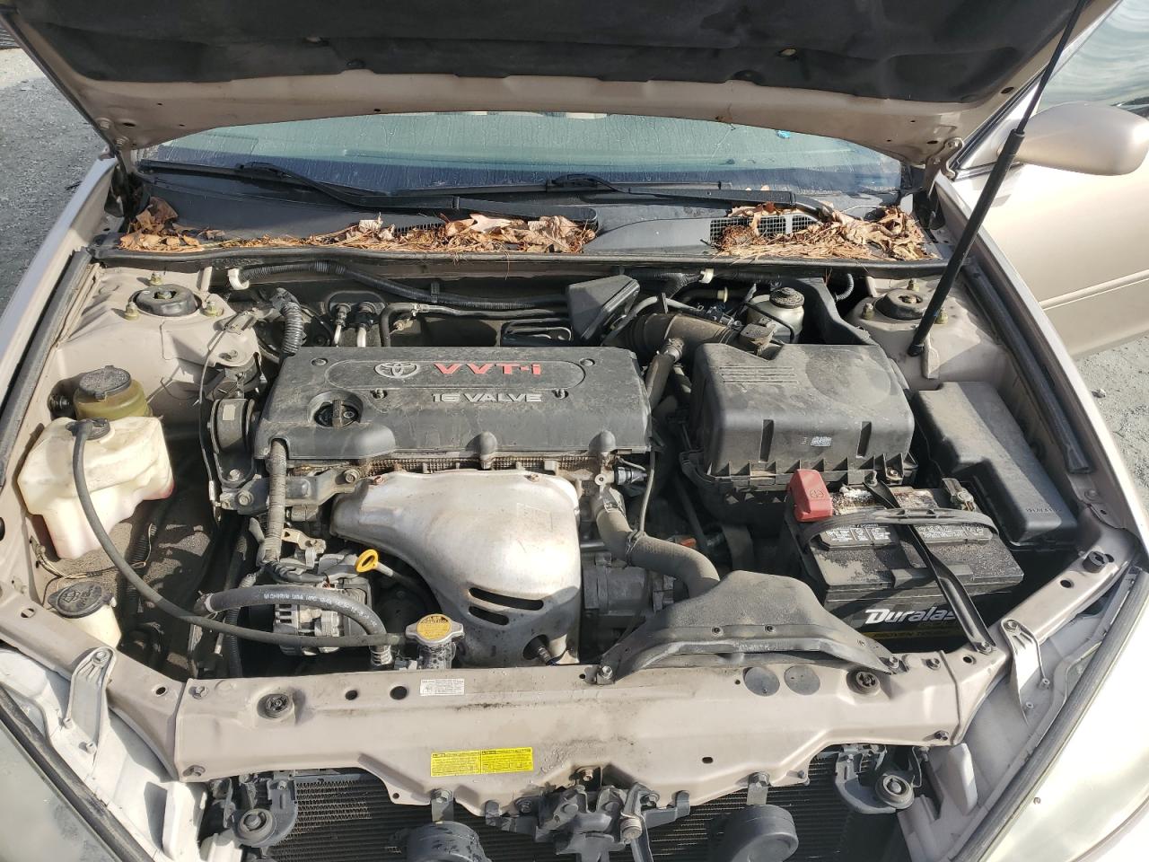 2004 Toyota Camry - Image 11