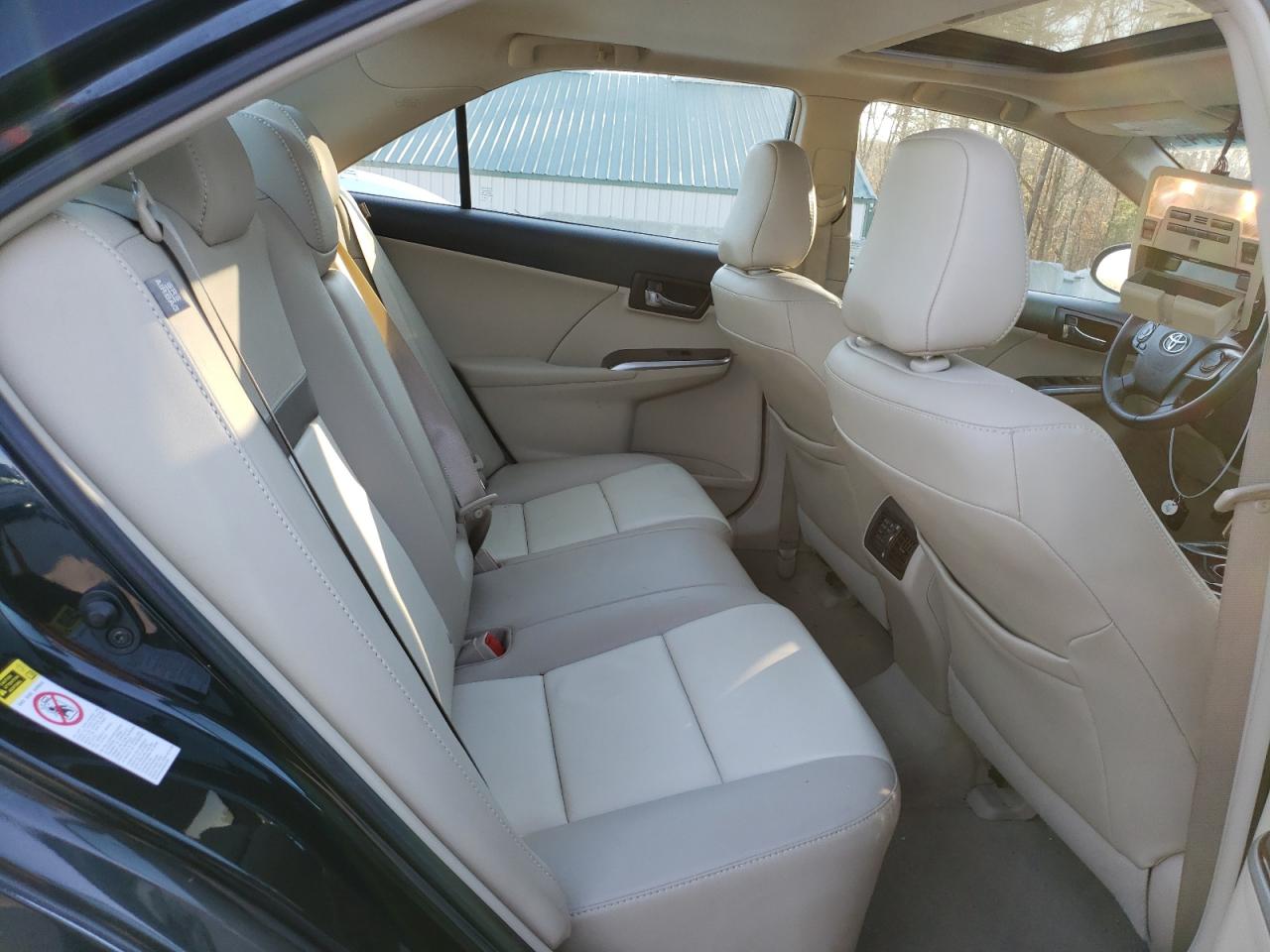 2012 Toyota Camry - Image 10