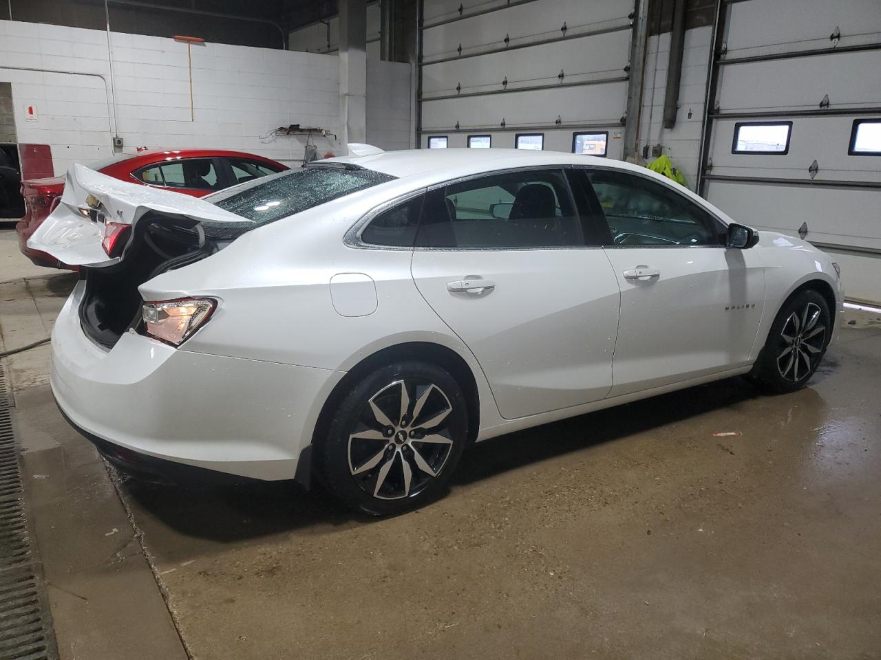 2017 Chevrolet Malibu - Image 3
