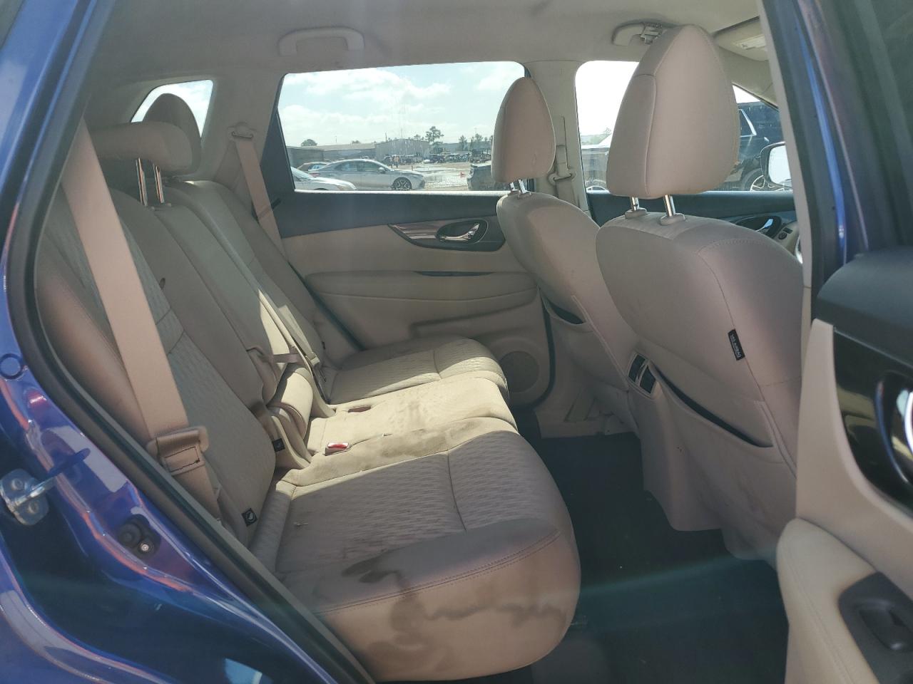 2017 Nissan Rogue - Image 11