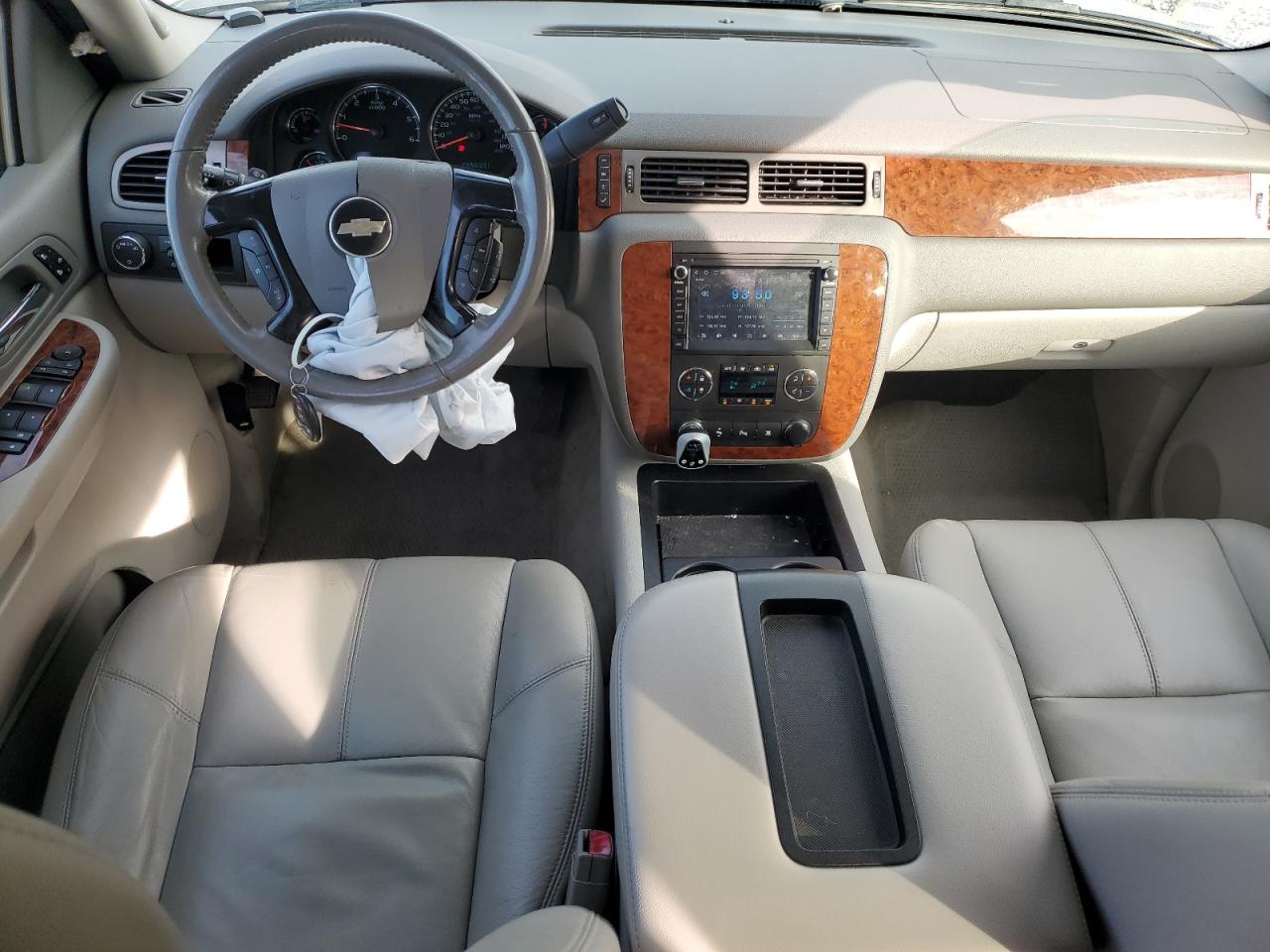 2008 Chevrolet Tahoe - Image 8