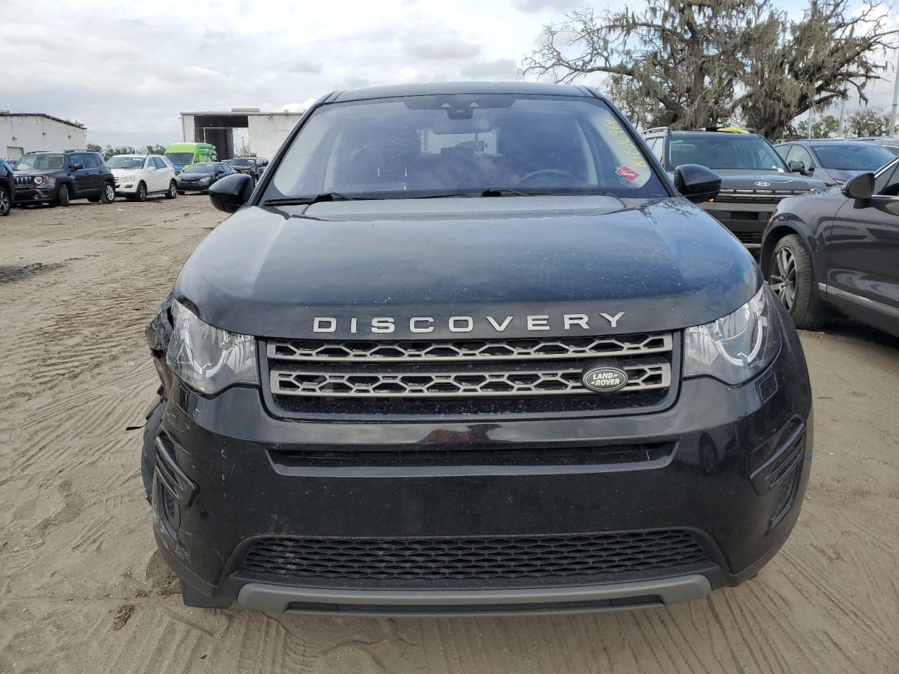 2019 Land Rover Discovery - Image 5