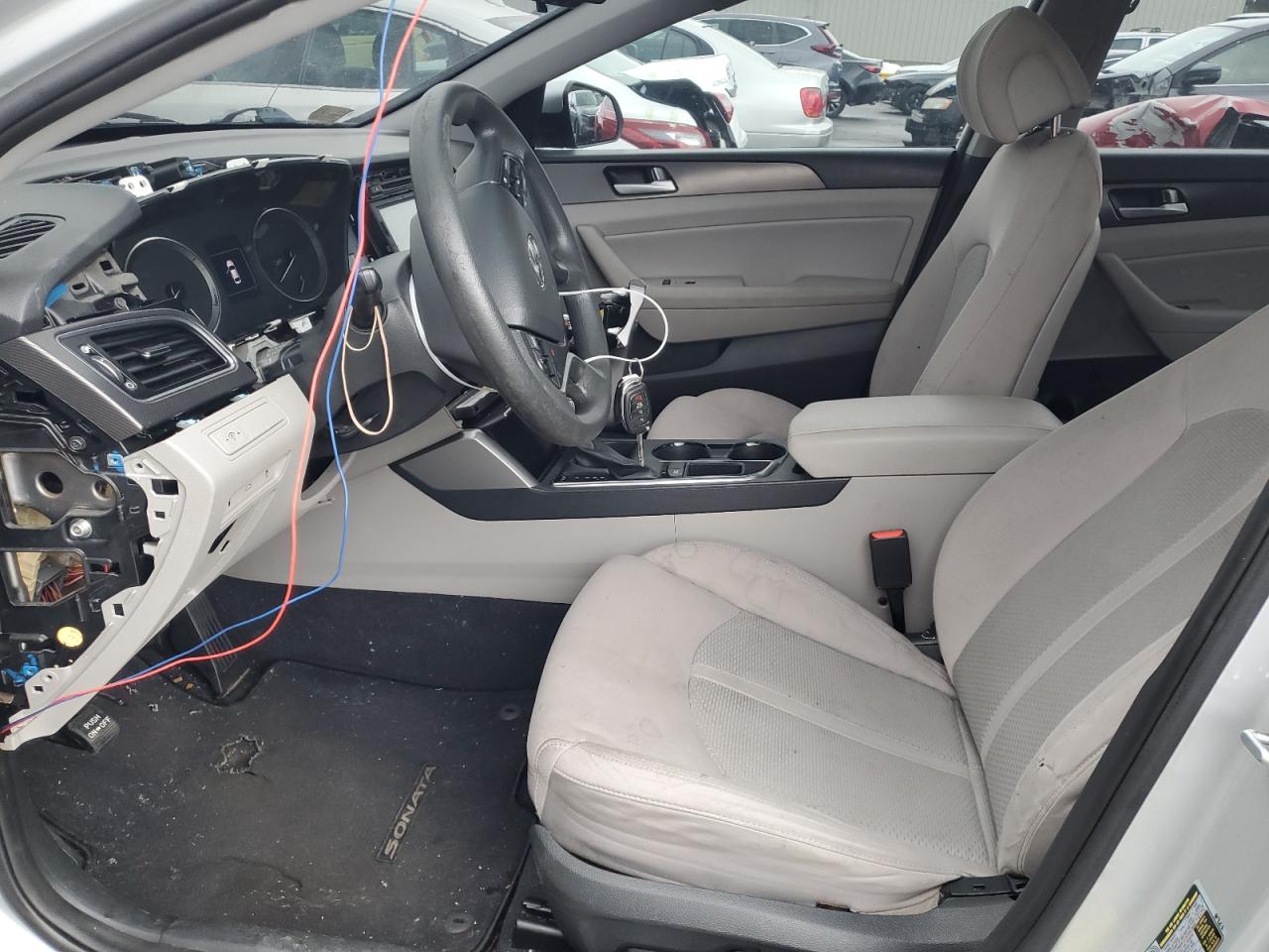 2017 Hyundai Sonata - Image 7