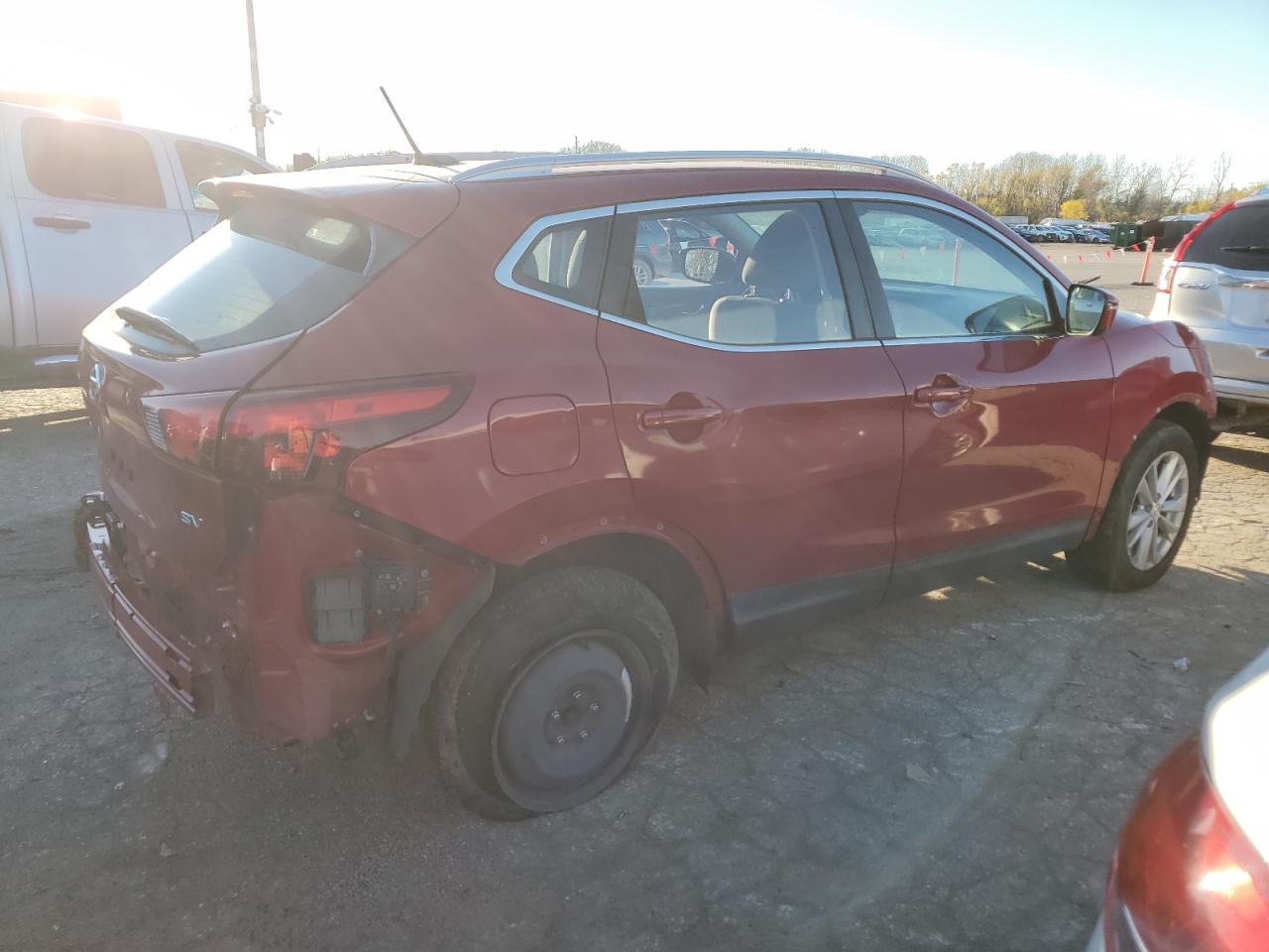 2018 Nissan Rogue - Image 3