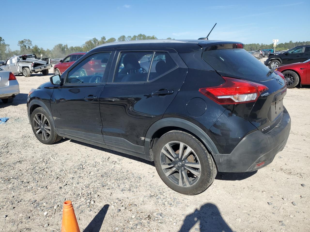 2019 Nissan Kicks - Image 2