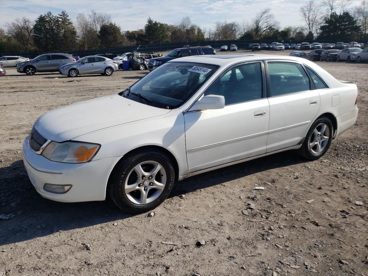 2001 Toyota Avalon - Image 1