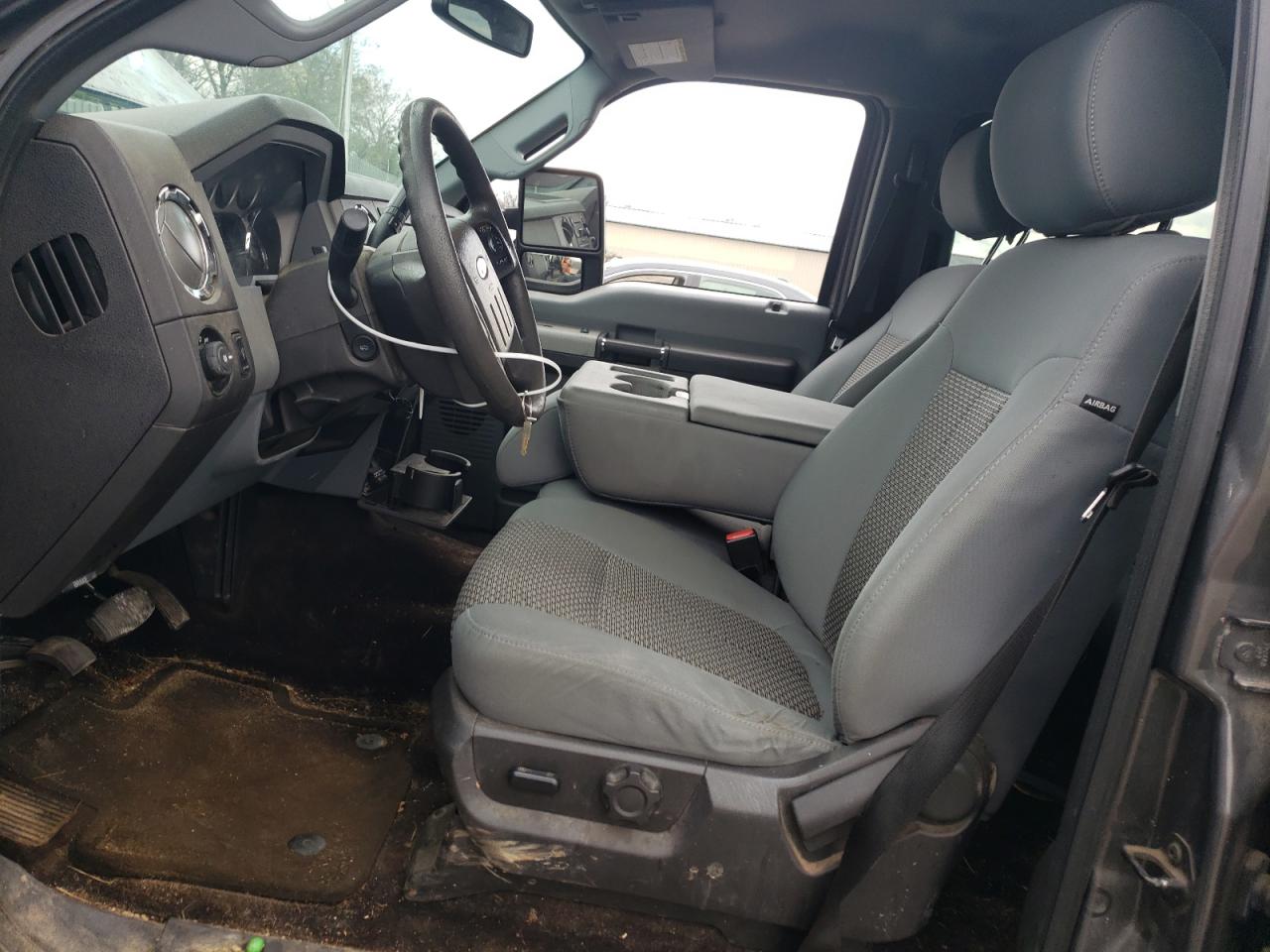 2015 Ford F250 - Image 7