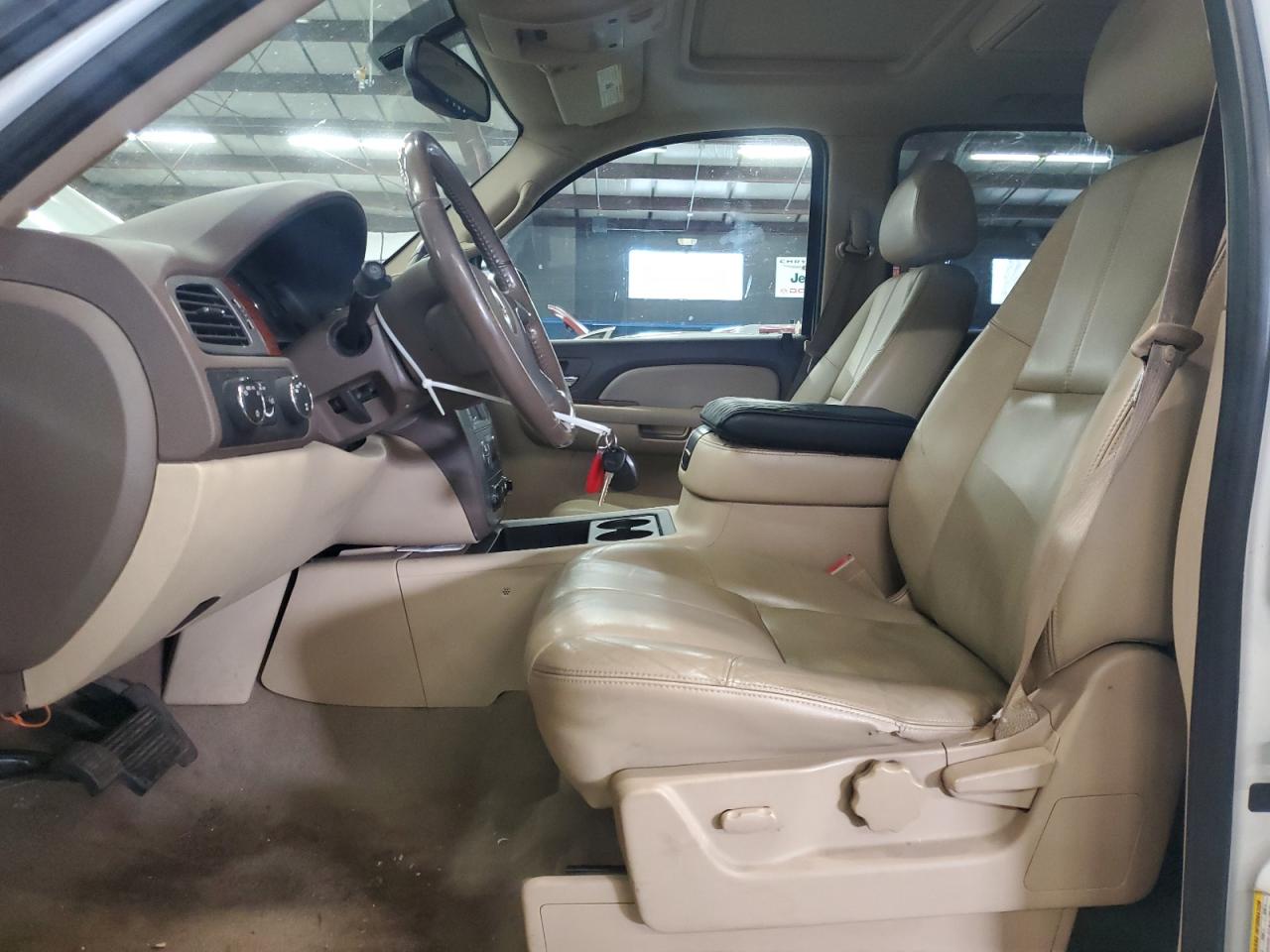 2009 GMC Yukon - Image 7
