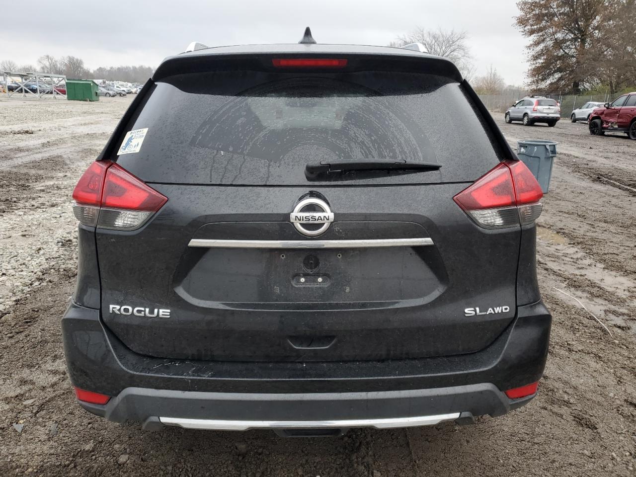 2018 Nissan Rogue - Image 6