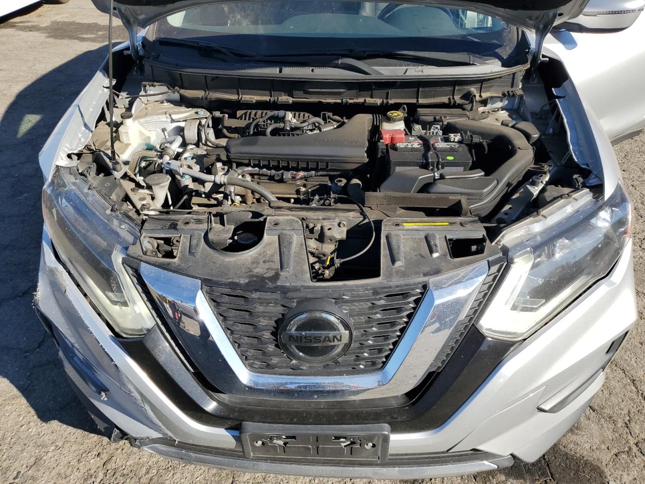 2020 Nissan Rogue - Image 12
