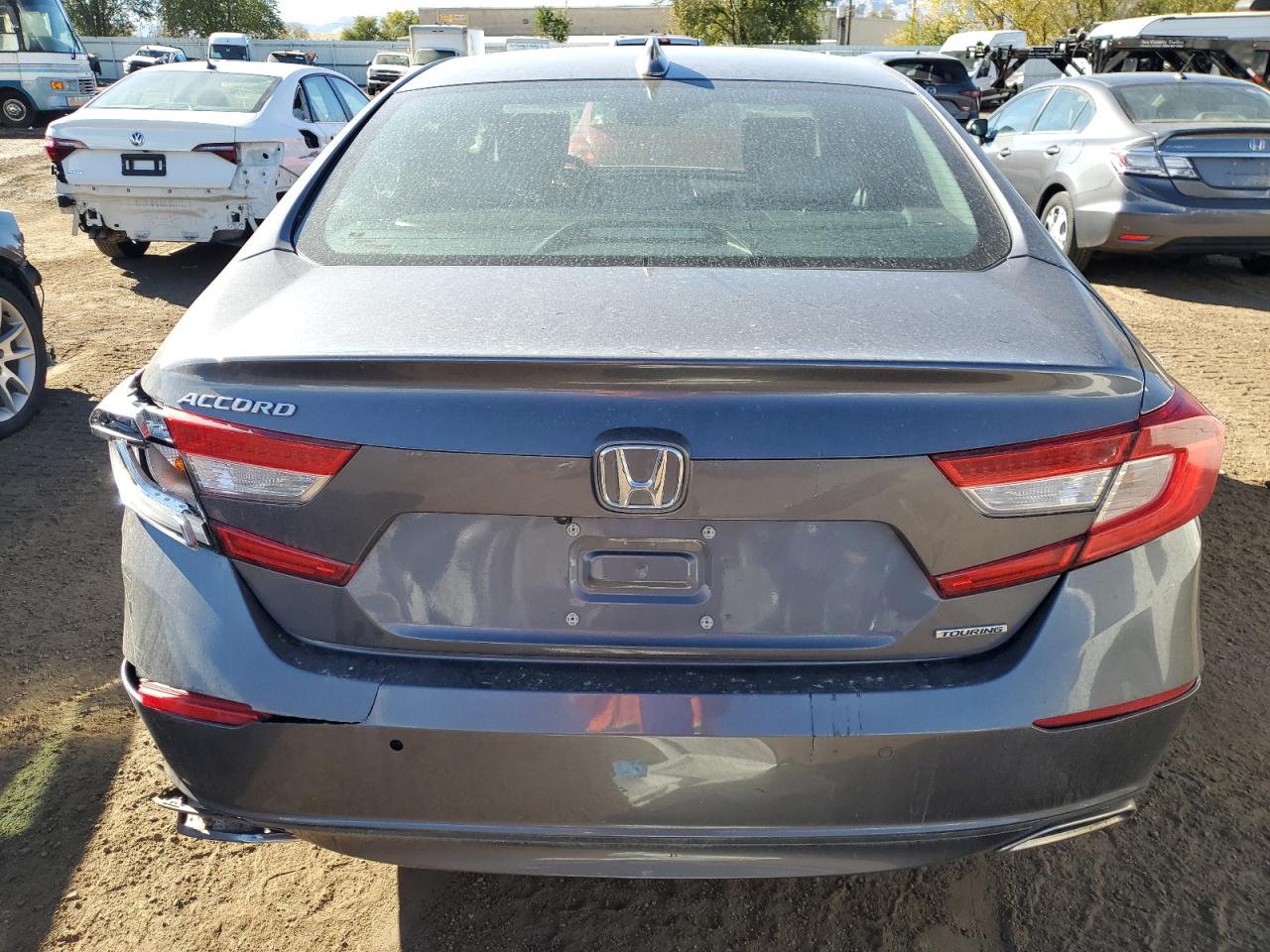 VIN 1HGCV1F91JA027781 2018 HONDA ACCORD no.6