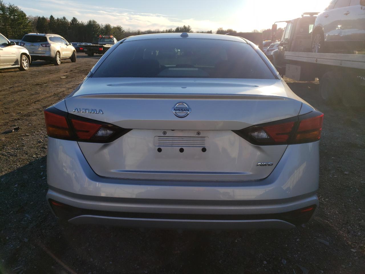 2019 Nissan Altima - Image 6