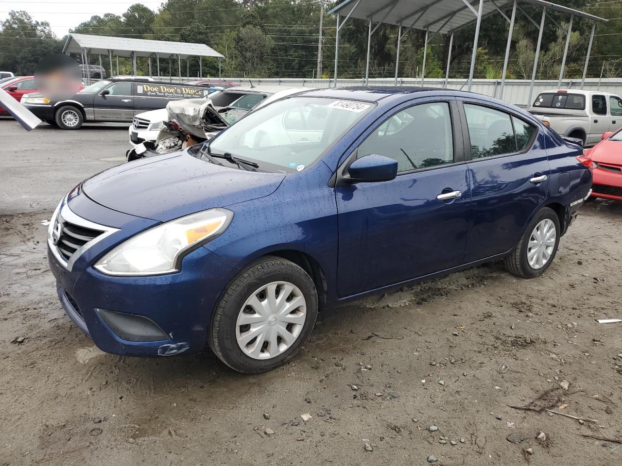 VIN 3N1CN7AP2JL864672 2018 NISSAN VERSA no.1