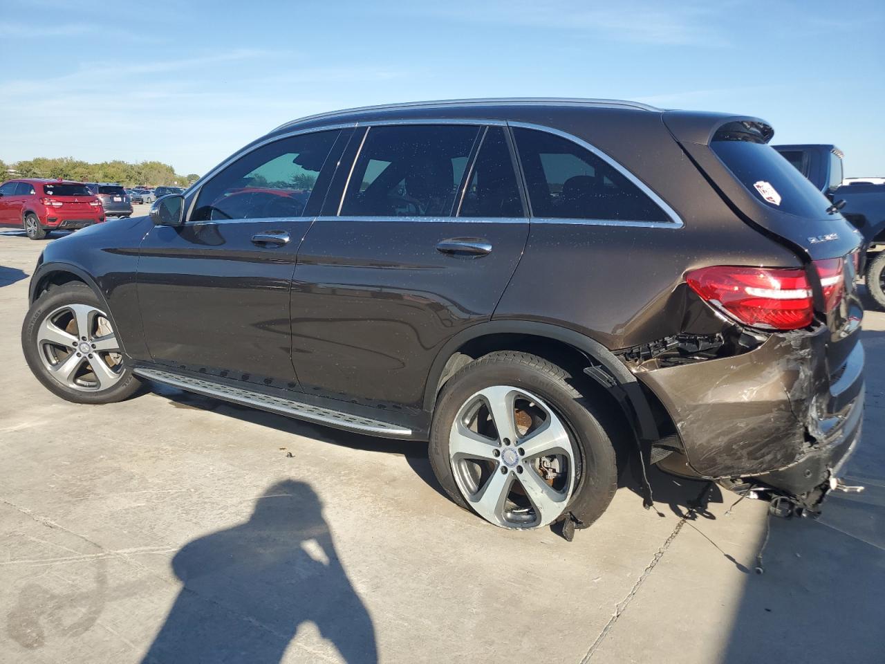 VIN WDC0G4JB3HF134913 2017 MERCEDES-BENZ GLC-CLASS no.2