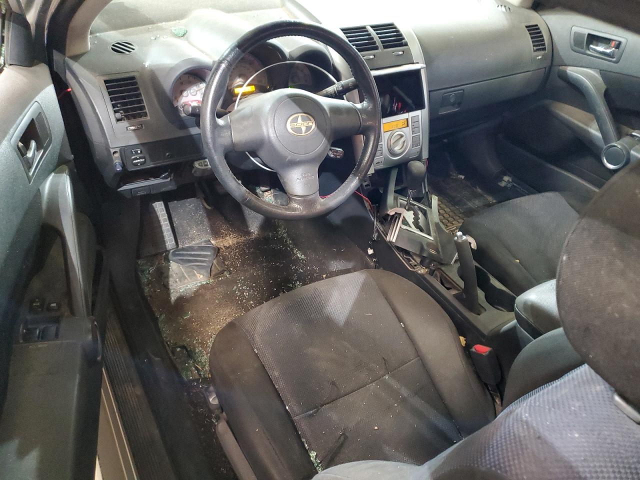 2005 Scion tC - Image 8