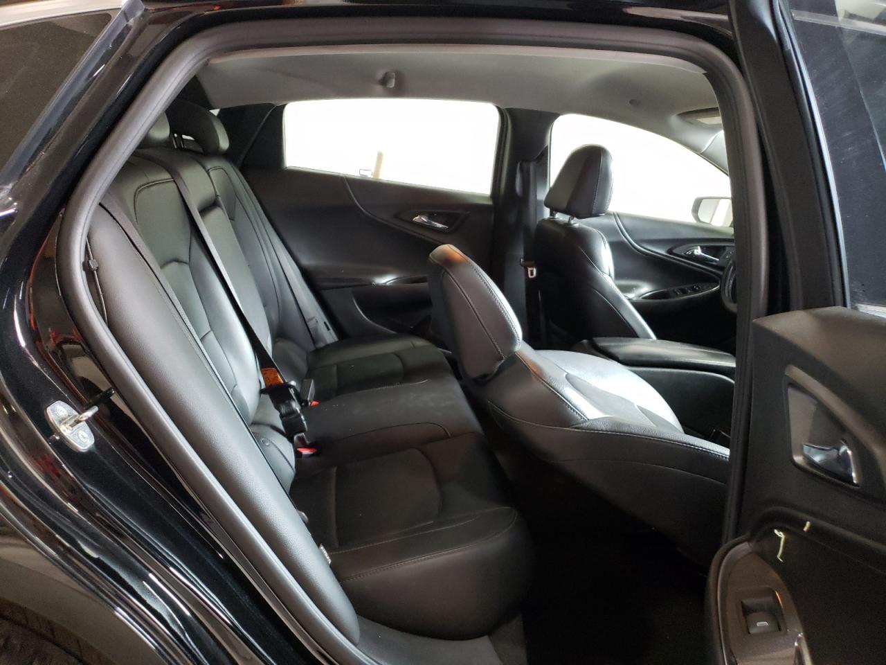 2016 Chevrolet Malibu - Image 10