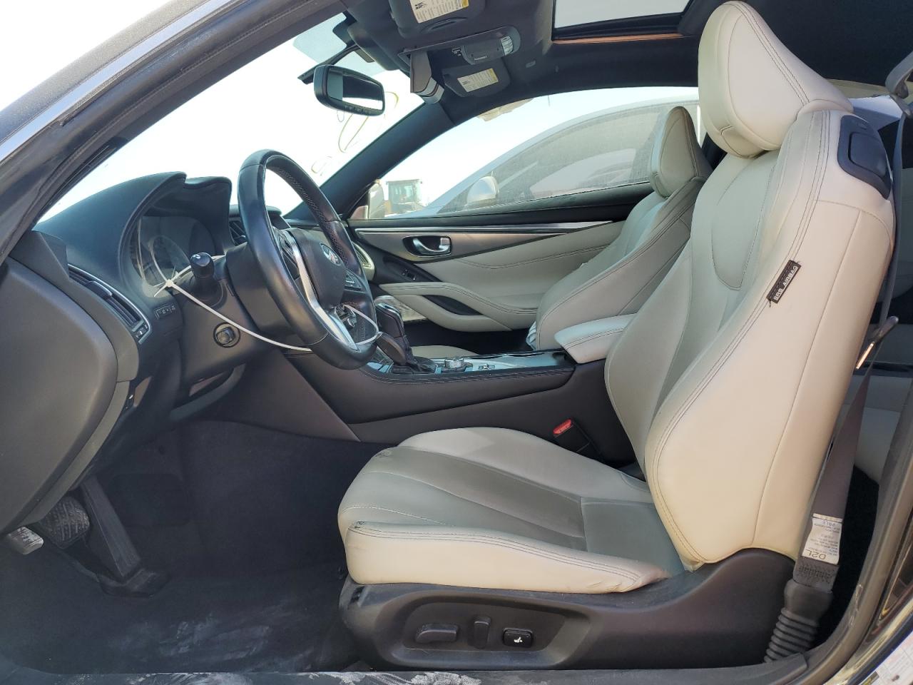2017 Infiniti Q60 - Image 7