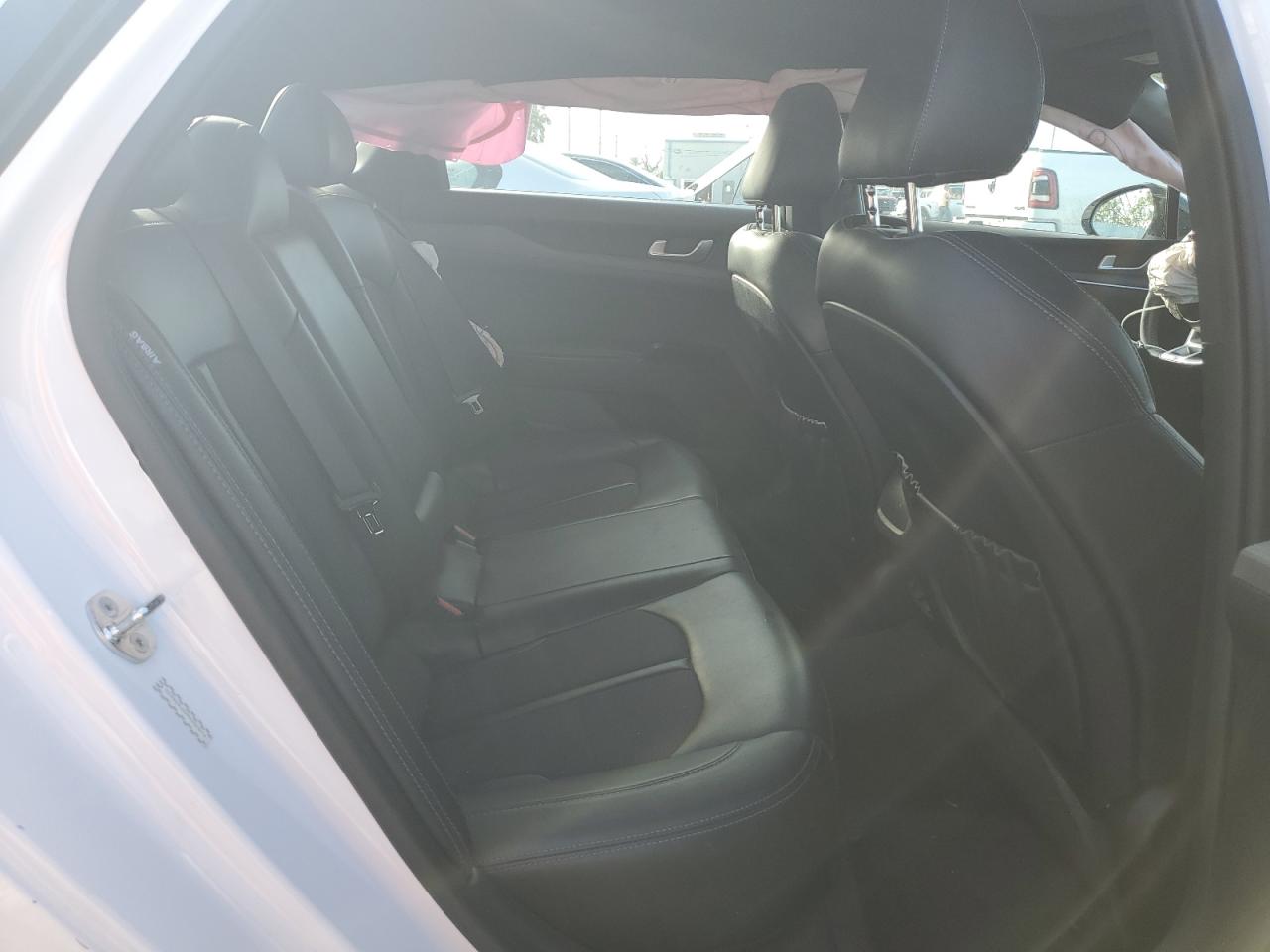 2021 Kia K5 - Image 10