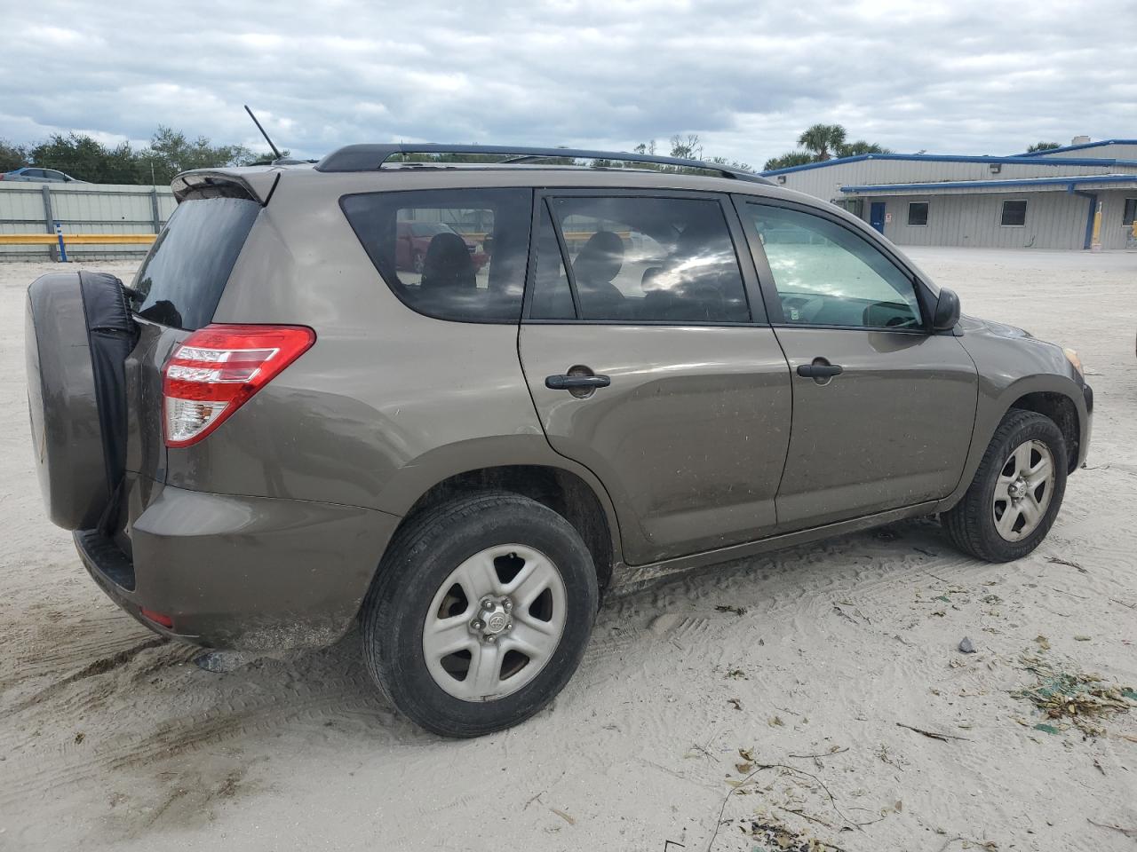 2012 Toyota RAV 4 - Image 3
