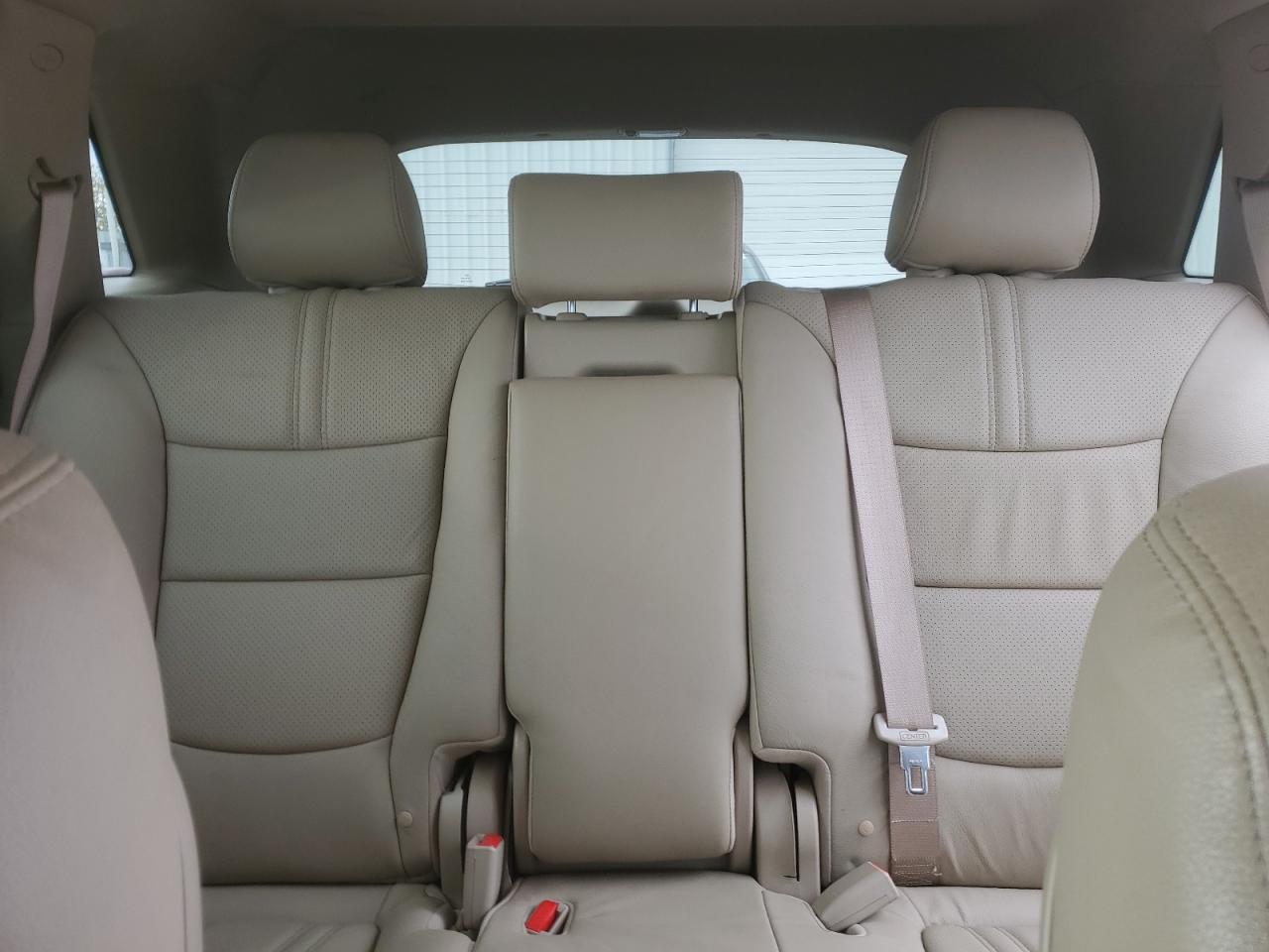 2012 Kia Sorento - Image 10