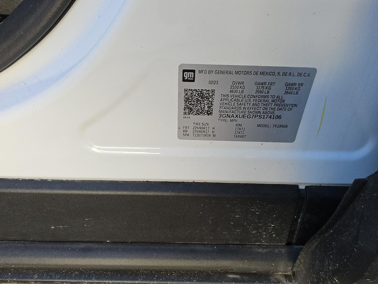 2023 Chevrolet Equinox - Image 12