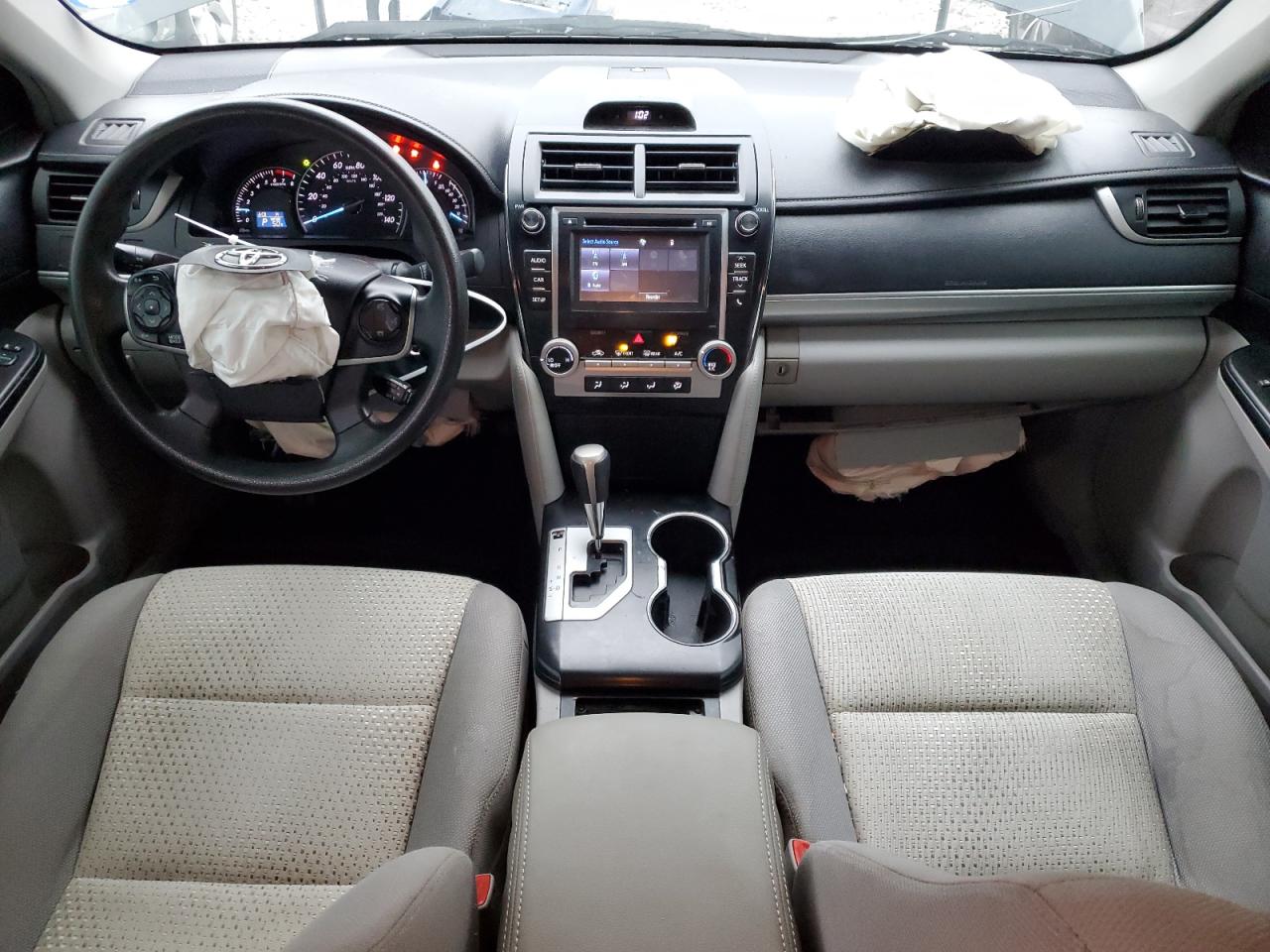 2014 Toyota Camry - Image 8
