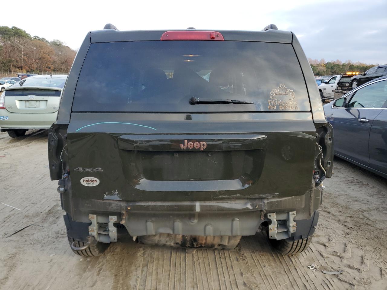 2017 Jeep Liberty (Patriot) - Image 6