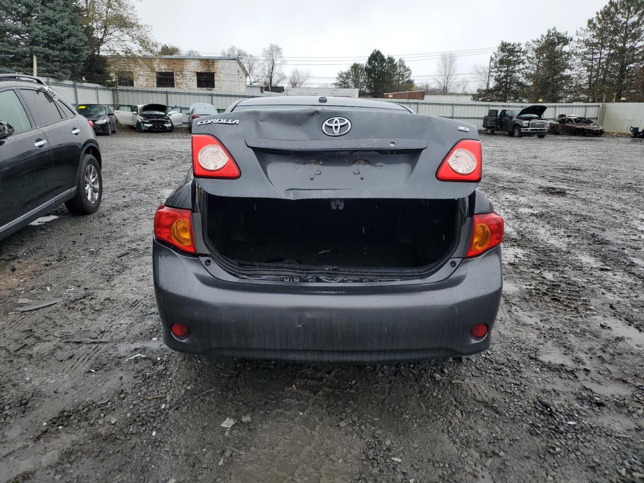 2010 Toyota Corolla Base VIN: 1NXBU4EE5AZ367975 Lot: 81614864